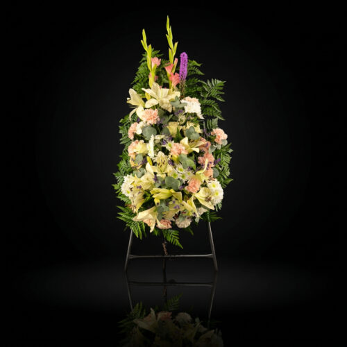 Arreglo floral en forma de gota